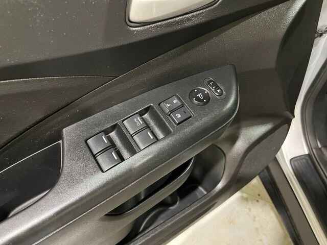 
 2015 Honda CR-V LX full									