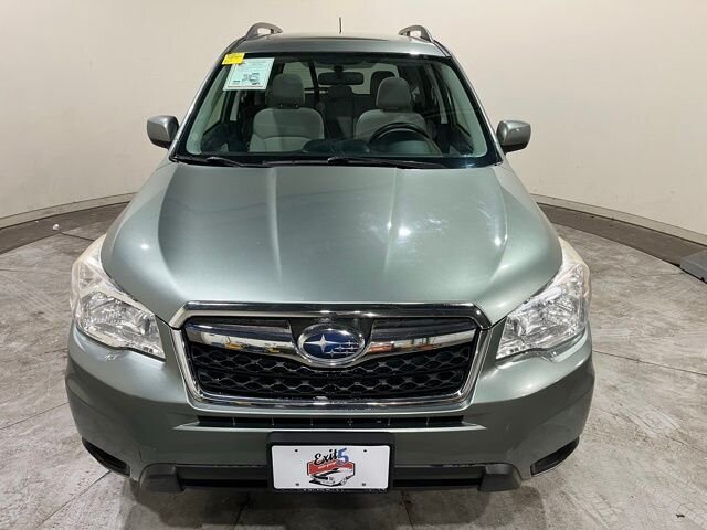 
 2015 Subaru Forester 2.5i Premium full									