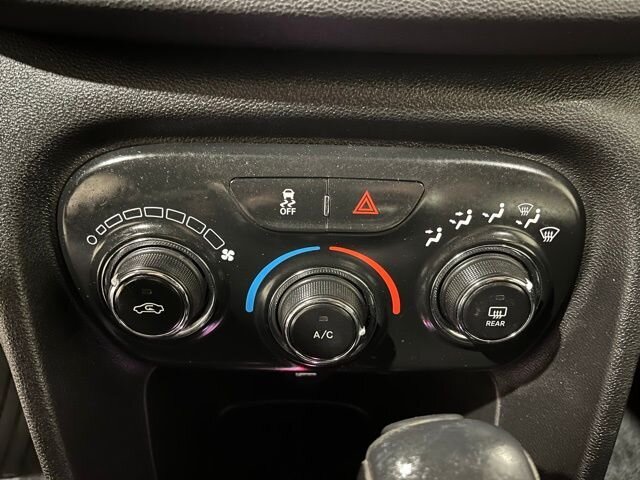 
 2013 Dodge Dart SE/AERO full									