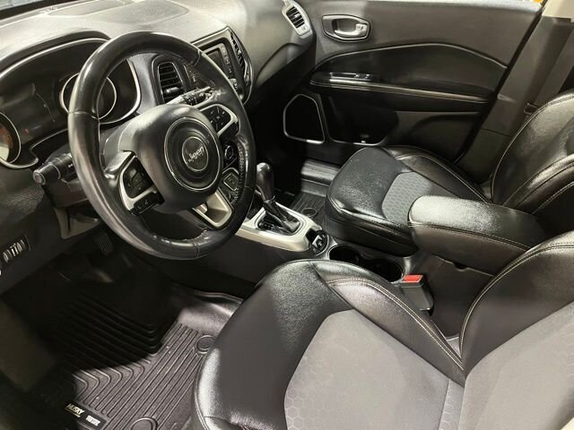 
 2018 Jeep Compass Latitude full									
