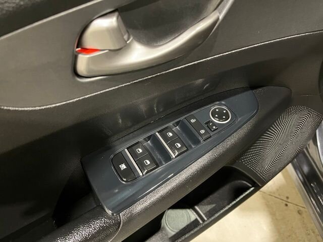 
 2020 Kia Forte LXS full									