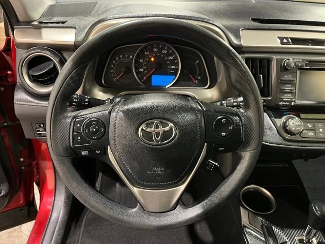 
 2014 Toyota RAV4 XLE full									