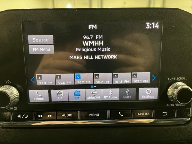 
 2022 Mitsubishi Outlander ES full									