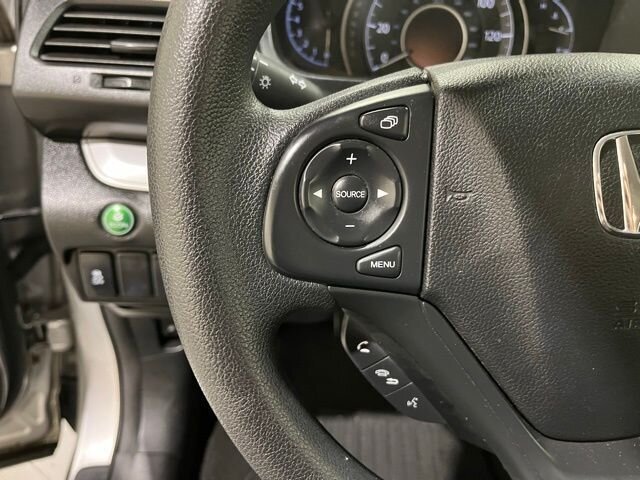 
 2015 Honda CR-V LX full									