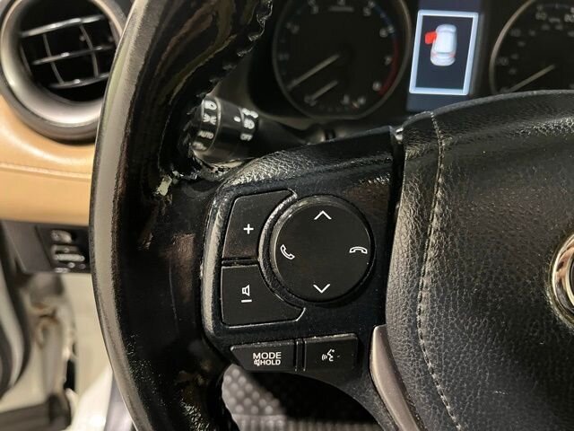 
 2017 Toyota RAV4 XLE full									