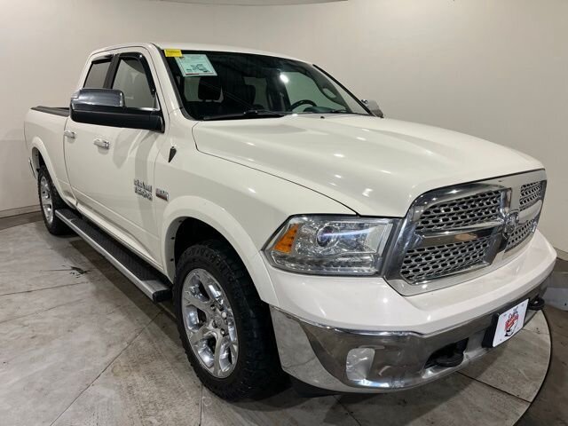 
 2016 RAM 1500 Laramie full									
