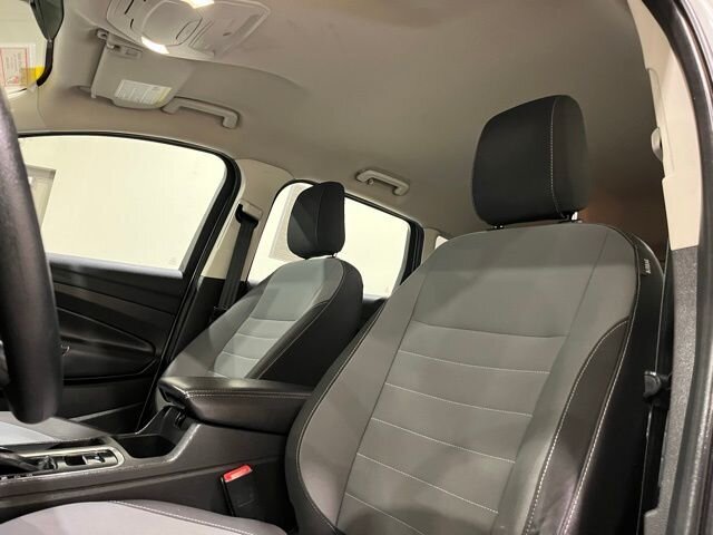 
 2018 Ford Escape S full									