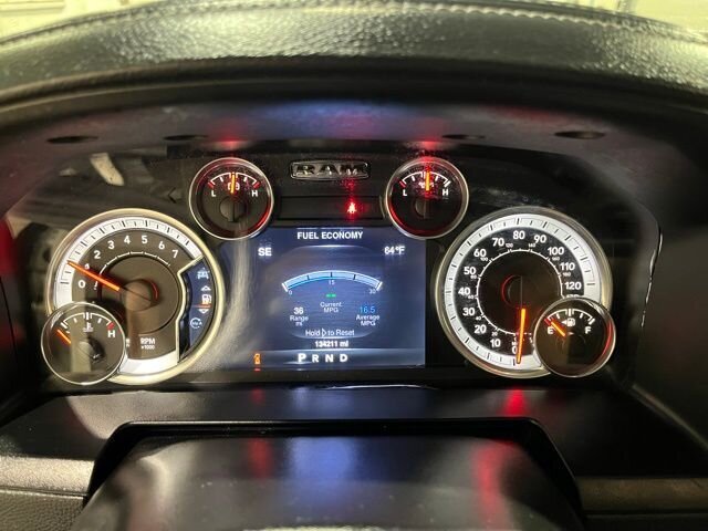 
 2016 RAM 1500 Laramie full									