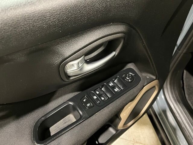 
 2017 Jeep Renegade Sport full									