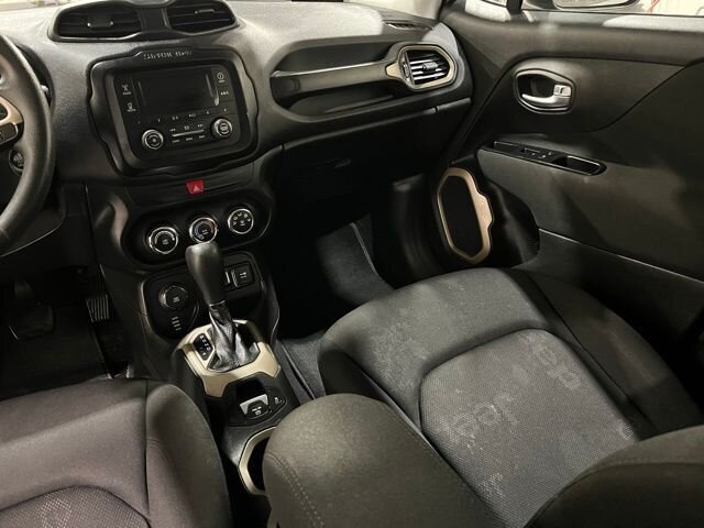 
 2017 Jeep Renegade Sport full									