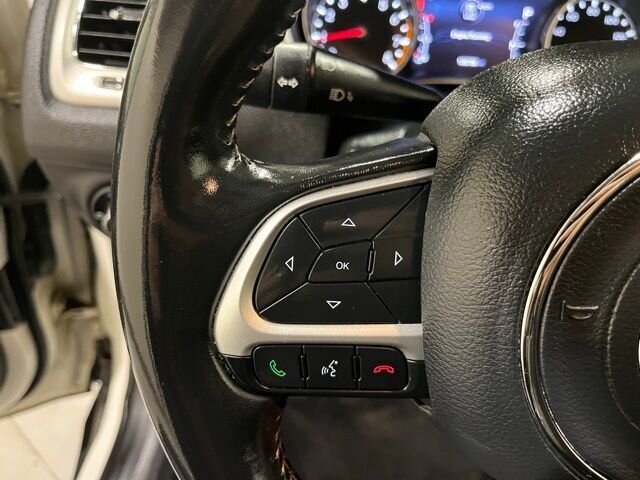 
 2020 Jeep Compass Latitude full									