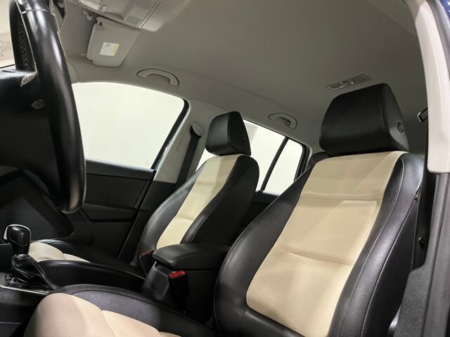 
 2016 Volkswagen Tiguan 2.0T S 4Motion full									