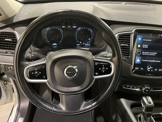 
 2020 Volvo XC90 T5 Momentum full									