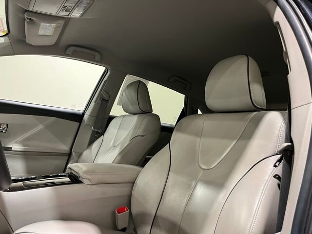 
 2014 Toyota Venza XLE full									