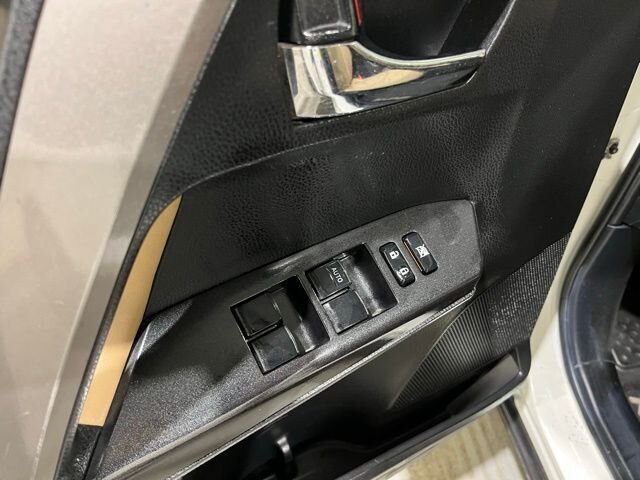 
 2017 Toyota RAV4 XLE full									