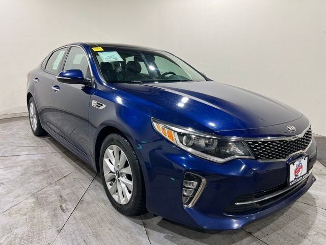 
 2018 Kia Optima S full									