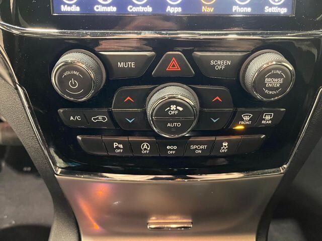 
 2020 Jeep Grand Cherokee Altitude full									