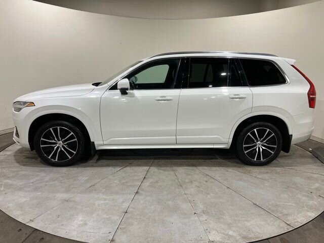 
 2020 Volvo XC90 T5 Momentum full									