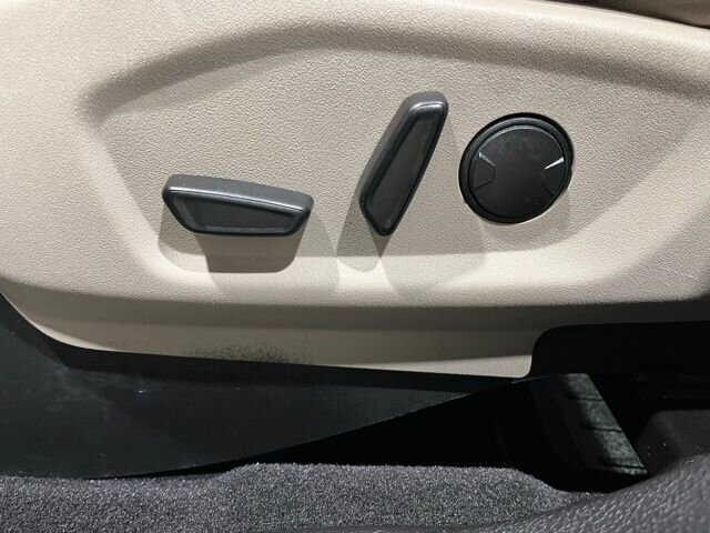 
 2019 Ford Explorer Limited full									