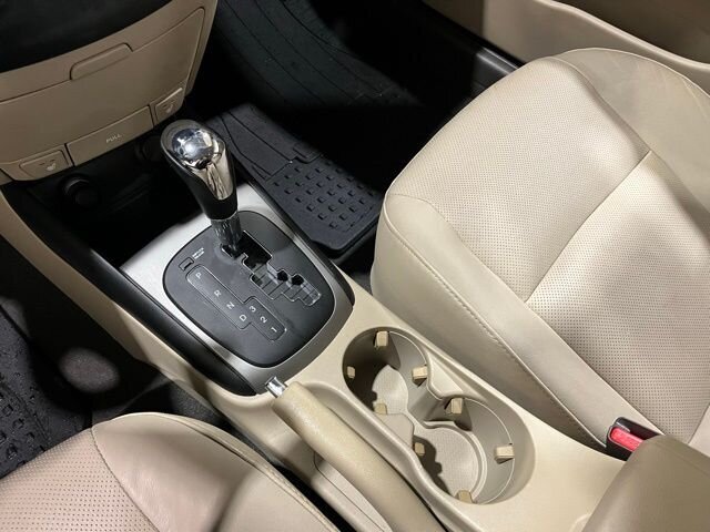 
 2011 Hyundai ELANTRA Touring SE full									