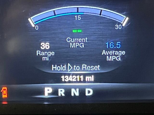 
 2016 RAM 1500 Laramie full									