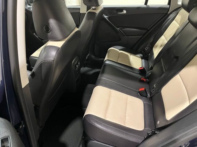 
 2016 Volkswagen Tiguan S 4Motion full									