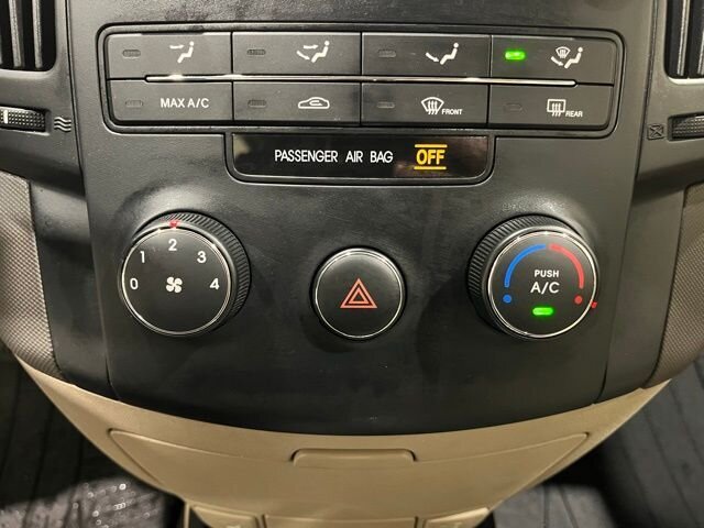 
 2011 Hyundai ELANTRA Touring SE full									