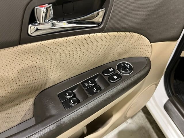 
 2011 Hyundai ELANTRA Touring SE full									