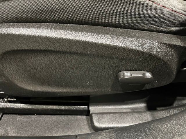 
 2018 Chevrolet Sonic LT Manual full									