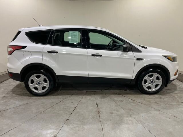 
 2018 Ford Escape S full									