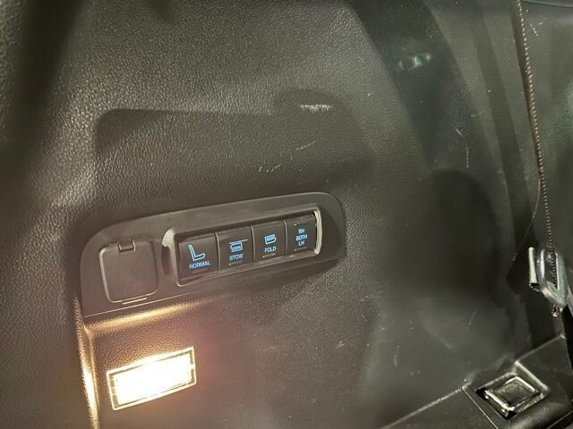 
 2019 Ford Explorer Limited full									