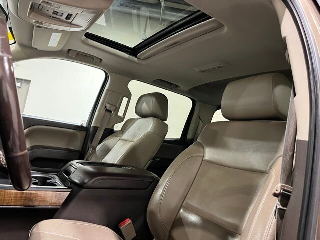 
 2015 GMC Sierra 1500 SLT full									