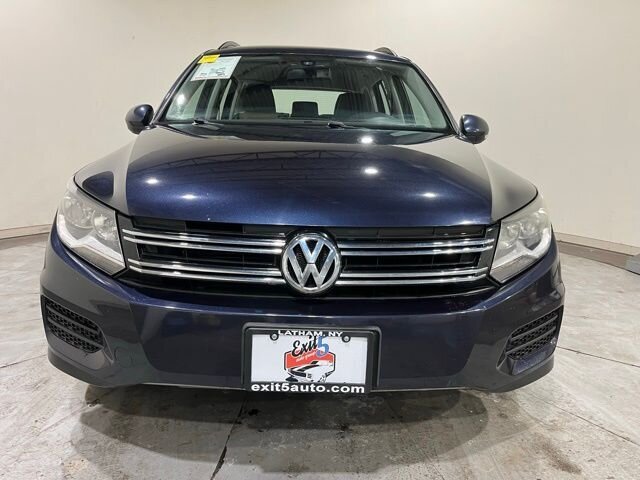 
 2016 Volkswagen Tiguan 2.0T S 4Motion full									