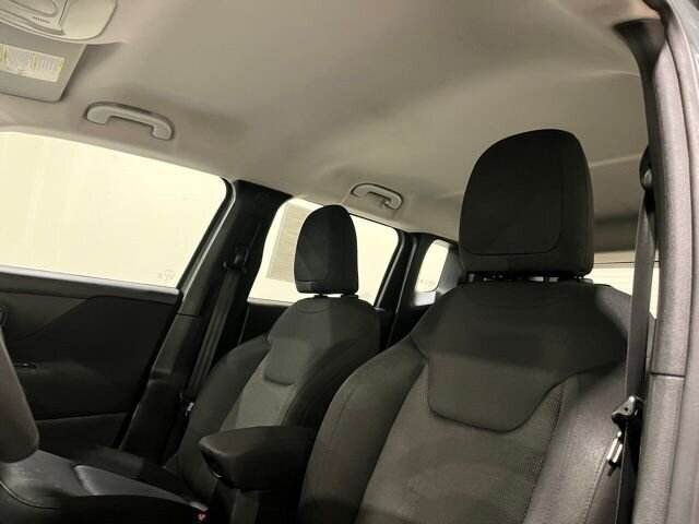 
 2017 Jeep Renegade Sport full									