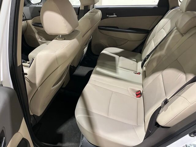 
 2011 Hyundai ELANTRA Touring SE full									