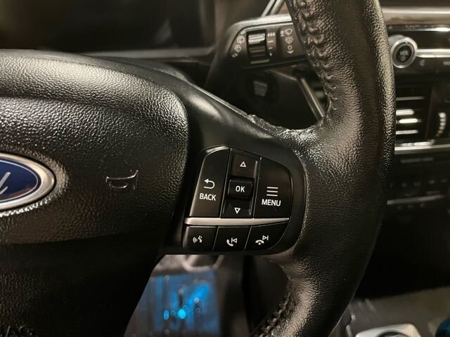 
 2020 Ford Escape Hybrid Titanium Hybrid full									