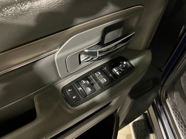 
 2016 RAM 1500 Big Horn full									