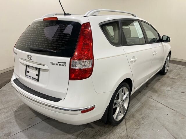 
 2011 Hyundai ELANTRA Touring SE full									