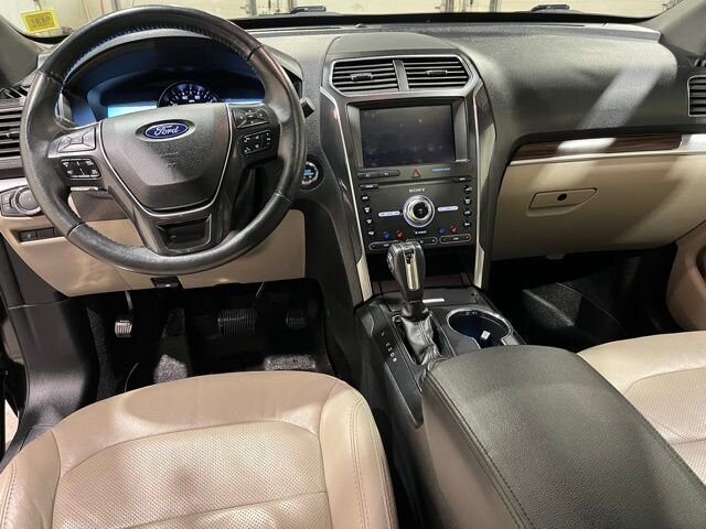 
 2019 Ford Explorer Limited full									
