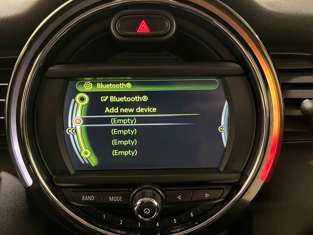 
 2017 MINI Cooper 3-door Base full									