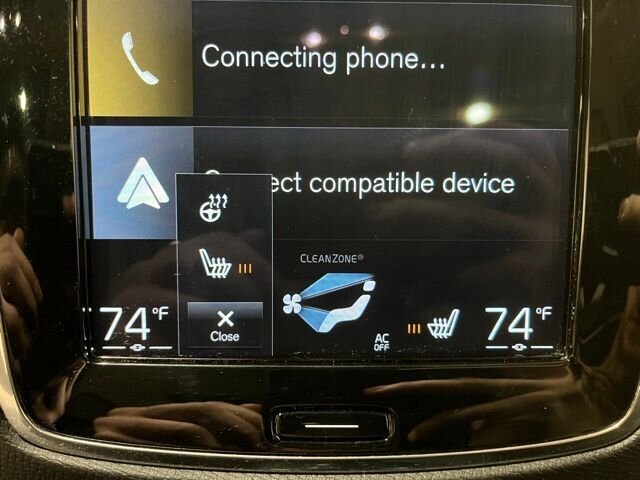 
 2020 Volvo XC90 T5 Momentum full									