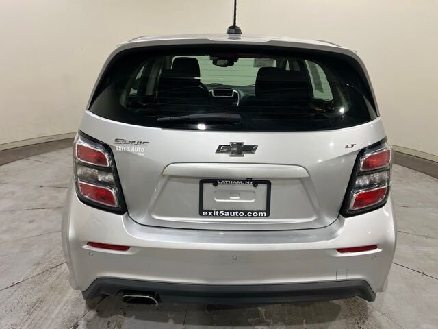 
 2018 Chevrolet Sonic LT Manual full									