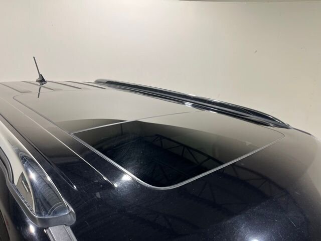 
 2019 Ford Explorer Limited full									