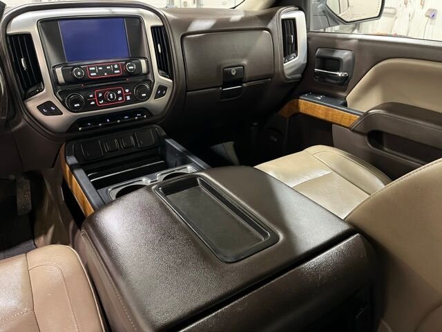 
 2015 GMC Sierra 1500 SLT full									