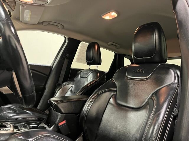 
 2017 Jeep Cherokee Latitude full									