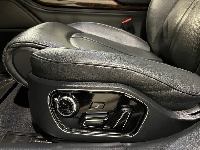 
 2015 Audi A8 L L 3.0T quattro full									