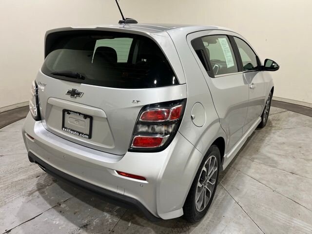 
 2018 Chevrolet Sonic LT Manual full									