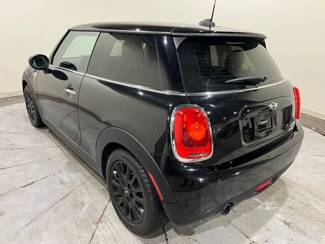 
 2017 MINI Cooper 3-door Base full									