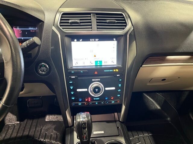 
 2019 Ford Explorer Limited full									