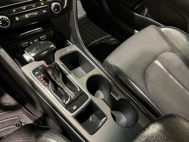 
 2018 Kia Optima S full									